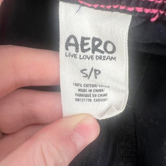 Y2K Shorts with Glitter Lettering with Lips and Zebra Design - Picture 4 of 4